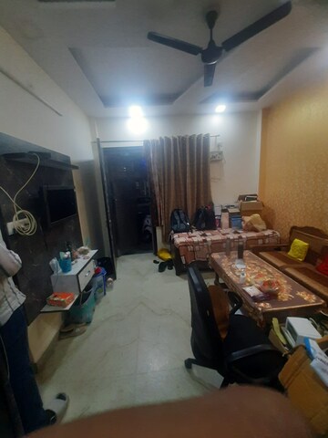 Living Room in 2.5 BHK Builder Floor at Rohini Sector 7 – for Sale