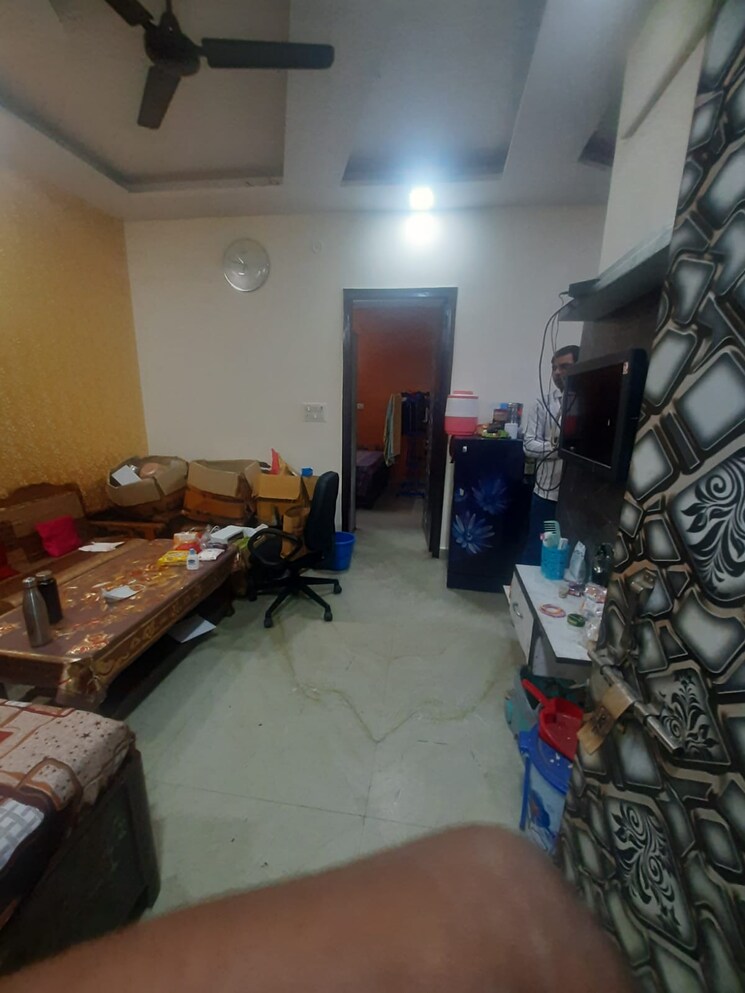 Living Room, rohini sector 7 2.5 Bedroom 750 Sq.Ft. Builder Floor In Rohini Sector 7 Delhi 8065517