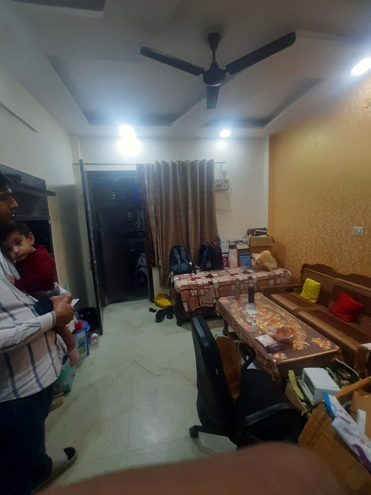 Living Room, rohini sector 7 2.5 Bedroom 750 Sq.Ft. Builder Floor In Rohini Sector 7 Delhi 8065517