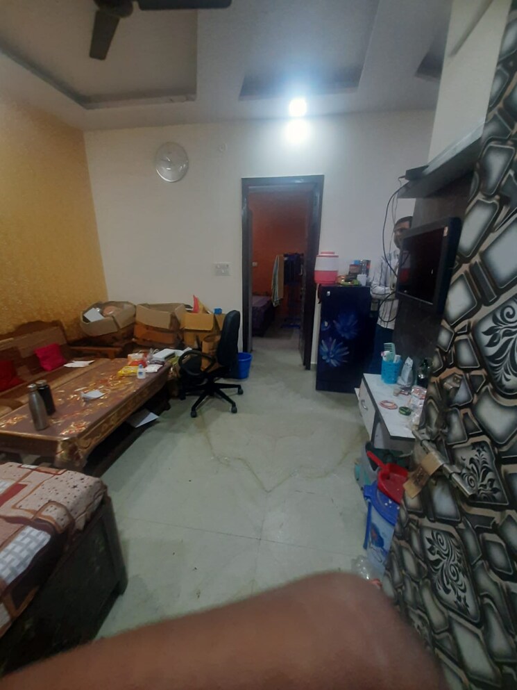  Parking, rohini sector 7 2.5 Bedroom 750 Sq.Ft. Builder Floor In Rohini Sector 7 Delhi 8065517