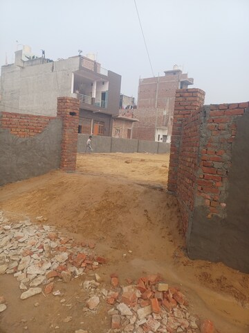  Plot For Sale in Dheeraj Nagar