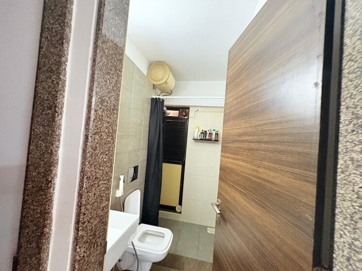 Bathroom, kanakia-rainforest 2 Bedroom 698 Sq.Ft. Apartment In Andheri East Mumbai 8065556