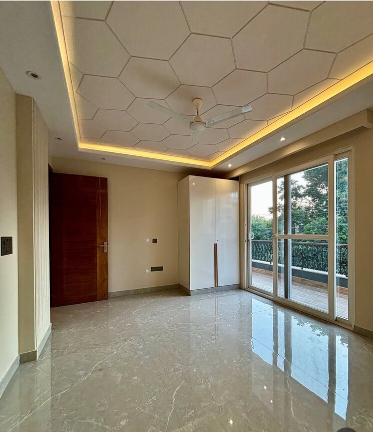 Room, bptp-park-central 4 Bedroom 375 Sq.Yd. Builder Floor In Sector 85 Faridabad 8065553