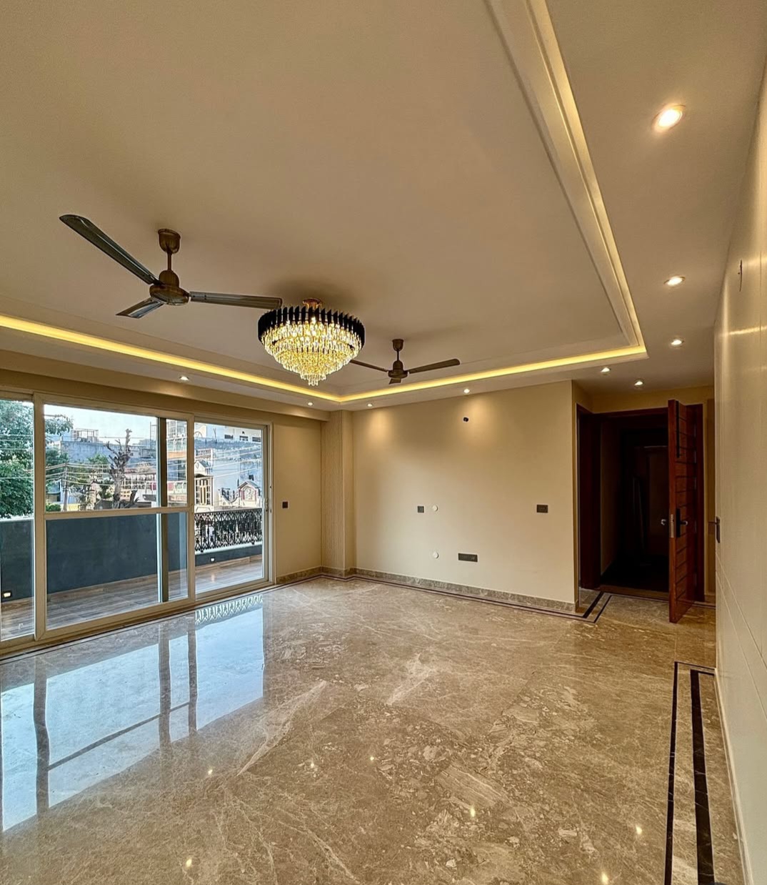 4 BHK + Pooja Room,Study Room,Extra Room Builder Floor For Sale in BPTP Park Central
