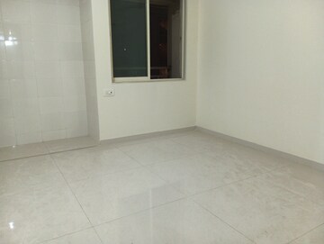 Room in 2 BHK Apartment at Rosa Oasis, Ghodbunder Road – for Rent