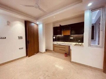 Room in 1 BHK Apartment at Yash Platinum, Kharghar – for Rent