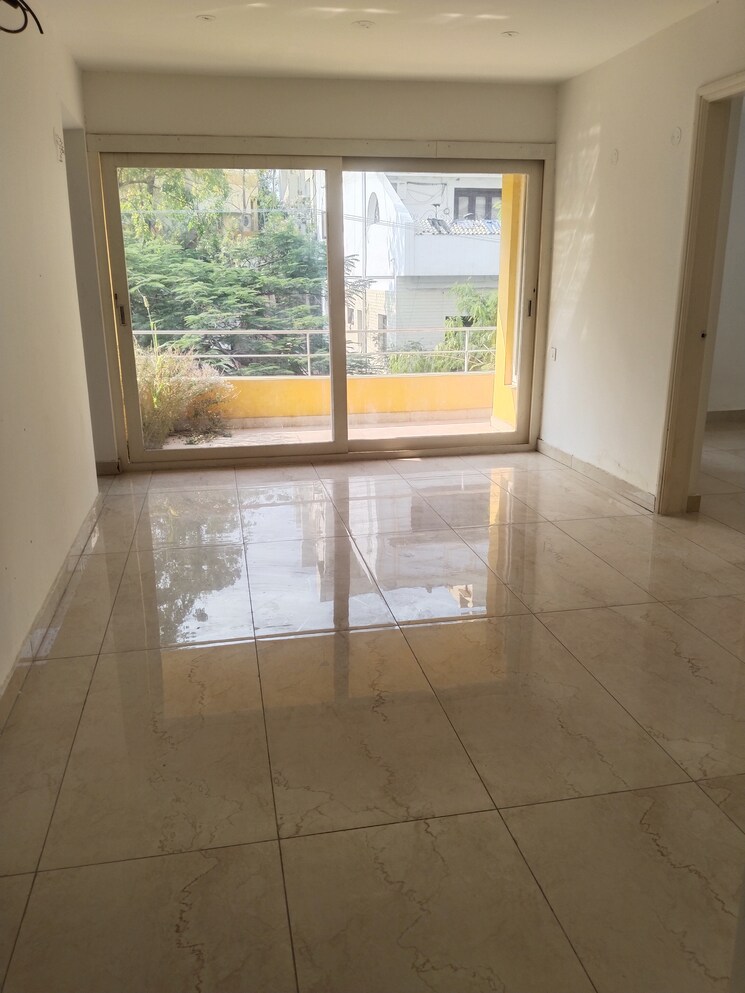 Room, sri nagar colony 3 Bedroom 2200 Sq.Ft. Apartment In Sri Nagar Colony Hyderabad 8065680