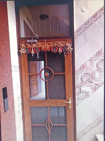 Furnished Amenities in 4 BHK Builder Floor at Sector 44 – for Rent