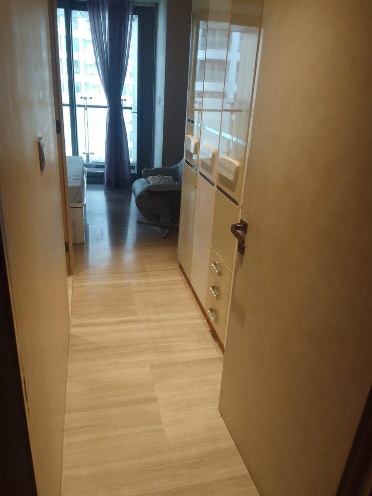 Bathroom, lodha-the-world-towers-world-one-tier-2 4 Bedroom 4909 Sq.Ft. Apartment In Worli Mumbai 8065722