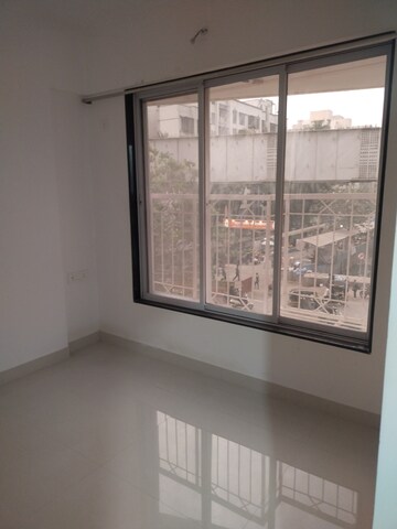 Room in 1 BHK Apartment at Sayba Heritage, Kurla East – for Rent