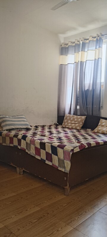 Bedroom in 2 BHK Apartment at Tulip Lemon, Sector 69 – for Rent