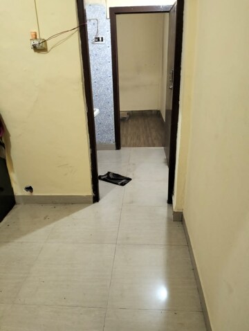 Room in 1 RK Apartment at Pradnya Apartment Vakola, Vakola – for Rent