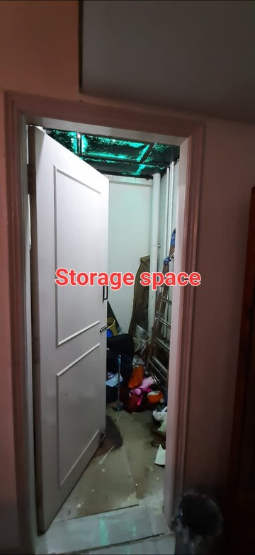Furnished Amenities in 3 BHK Builder Floor at Unitech South City II, Sector 50 – for Rent