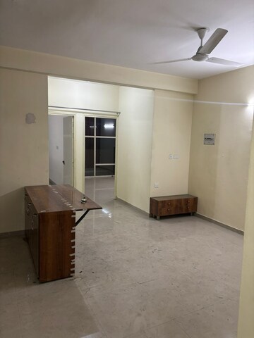 Room in 2 BHK Apartment at Pyramid Fusion Homes, Sector 70a – for Rent