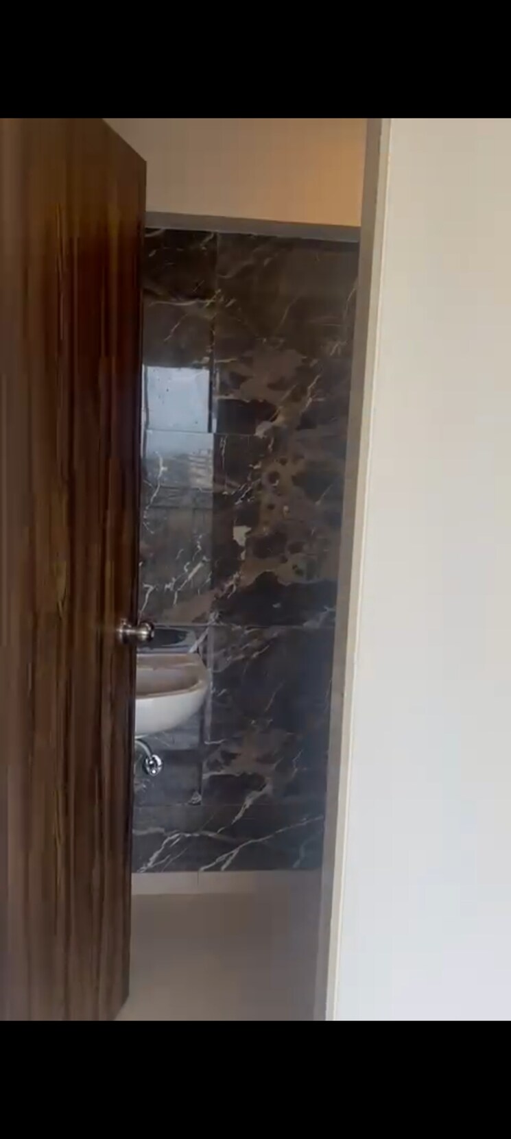 Bathroom, alag-ashtapad 3 Bedroom 900 Sq.Ft. Apartment In Ghatkopar East Mumbai 8065826