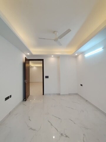 2 BHK Builder Floor For Rent in Saket