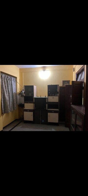 Room in 3 BHK Apartment at Mahim Landmark, Mahim – for Rent