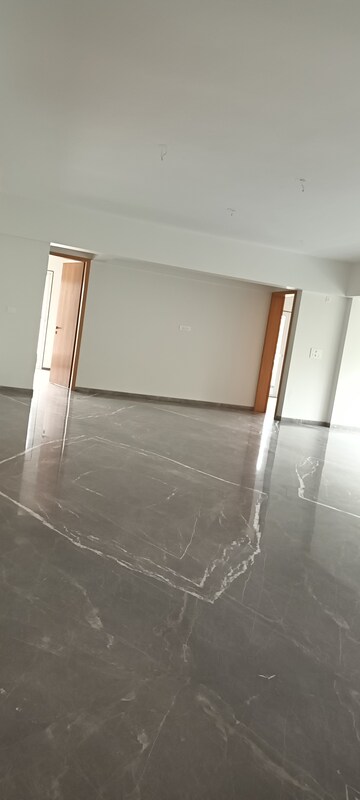 Furnished Amenities in 5 BHK Apartment at SSD Sai Orchards, Aundh – for Sale