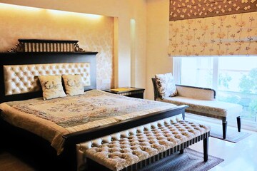 Bedroom in 4 BHK Builder Floor at Gulmohar Park – for Rent