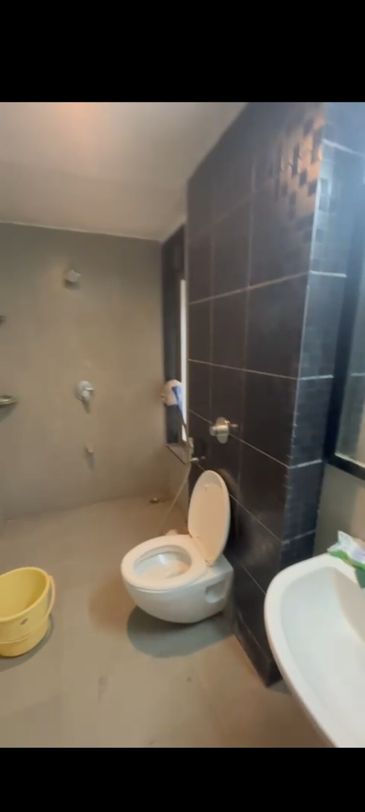 Bathroom, lodha-splendora-platino 3 Bedroom 871 Sq.Ft. Apartment In Ghodbunder Road Thane 8065936