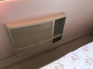 Furnished Amenities in 2 BHK Apartment at Cosmos County II, Ghodbunder Road – for Rent