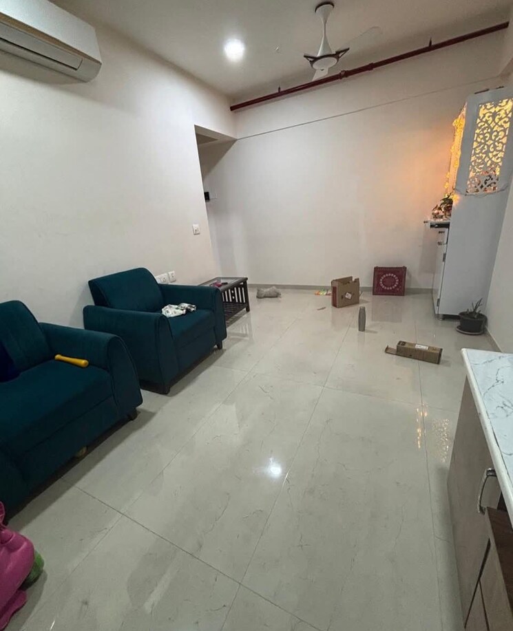 Living Room, piramal-vaikunth 2 Bedroom 800 Sq.Ft. Apartment In Balkum Pada Thane 8065997