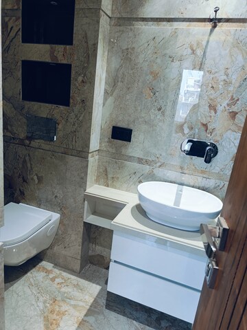 Bathroom in 3 BHK Builder Floor at Safdarjang Enclave – for Rent