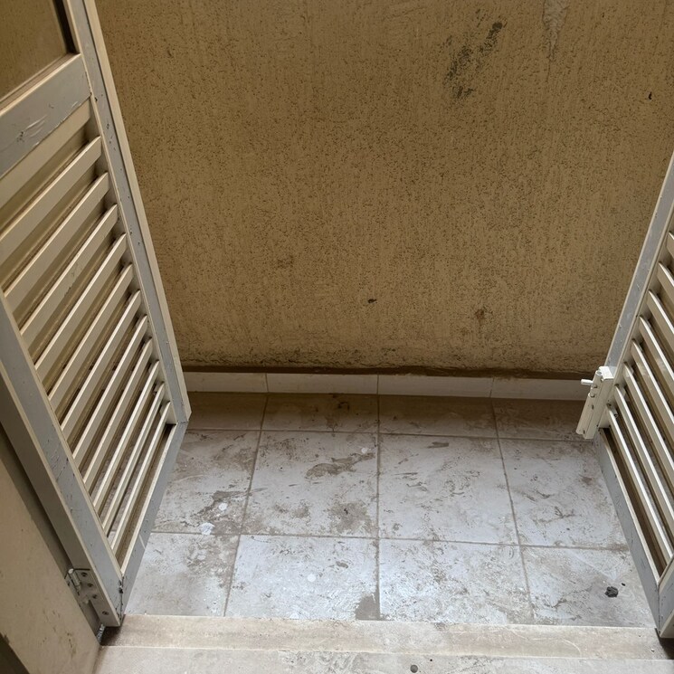 Balcony, dosti-west-county 2 Bedroom 713 Sq.Ft. Apartment In Kolshet Industrial Area Thane 8066025