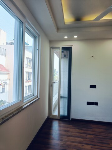 Building Lobby in 3 BHK Builder Floor at Safdarjang Enclave – for Rent