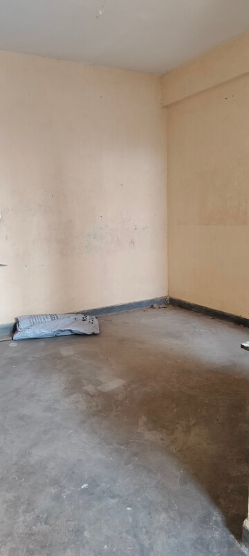 Room in 1 RK Apartment at SLF Anushree, Sector 75 – for Sale