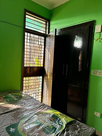 Bedroom in 1.5 BHK Builder Floor at Unitech Unihomes II, Sector 117 – for Rent