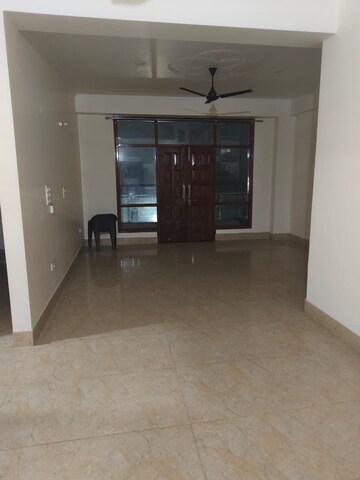Room in 2 BHK Apartment at Eldeco Edge, Sector 119 – for Rent