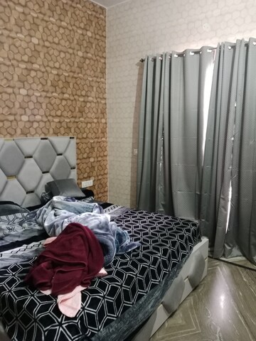 Bedroom in 2.5 BHK Independent House at Sector 40 – for Rent