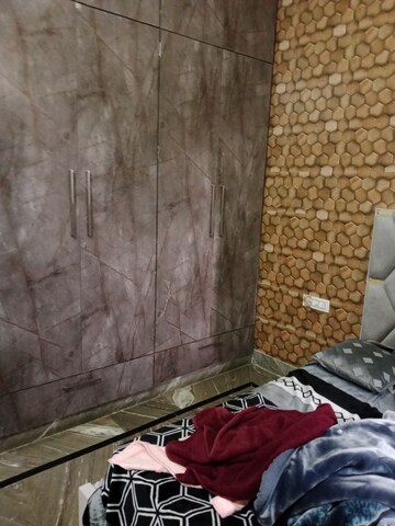 Bedroom in 2.5 BHK Independent House at Sector 40 – for Rent
