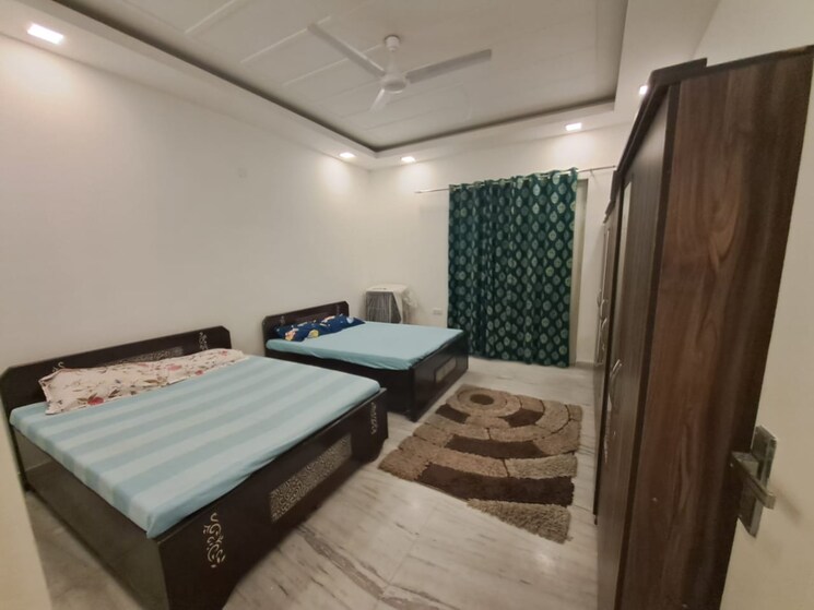 Bedroom, sector 15 3 Bedroom 3150 Sq.Ft. Builder Floor In Sector 15 Faridabad 8066070