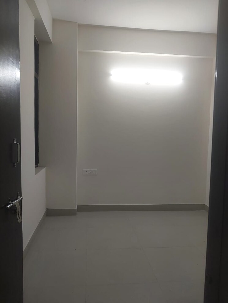 Room, adore-happy-homes 2 Bedroom 505 Sq.Ft. Apartment In Sector 86 Faridabad 8066073