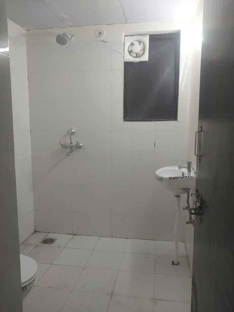 Bathroom, adore-happy-homes 2 Bedroom 505 Sq.Ft. Apartment In Sector 86 Faridabad 8066073