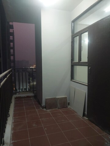 Room in 2 BHK Apartment at Adore Happy Homes, Sector 86 – for Sale