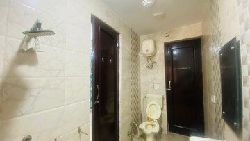 2 BHK Builder Floor For Rent in RWA Apartments Sector 52, Sector 52