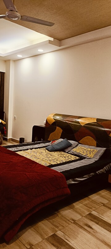 Bedroom in 3.5 BHK Builder Floor at Panchsheel Enclave – for Rent