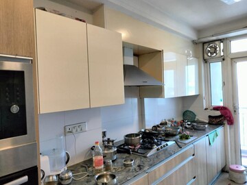 Kitchen in 3.5 BHK Builder Floor at Green Park – for Rent