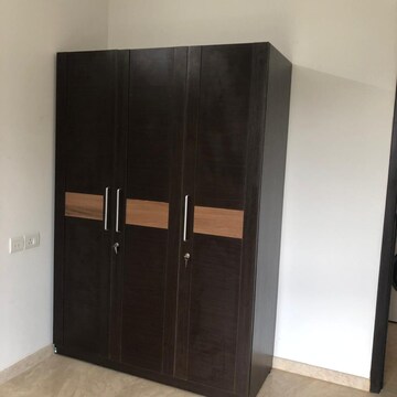 Bedroom in 2 BHK Apartment at Powai – for Rent