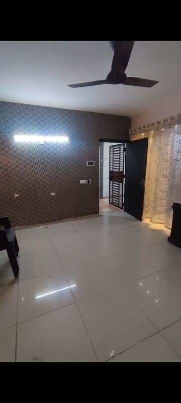 Parking in 2 BHK Apartment at Wave Dream Homes, Wave City – for Rent