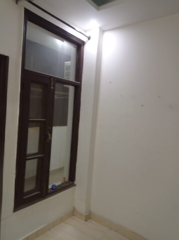 Room in 2 BHK Apartment at Dhakoli Village – for Rent
