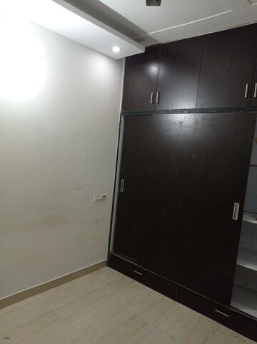 Furnished Amenities in 2 BHK Apartment at Dhakoli Village – for Rent