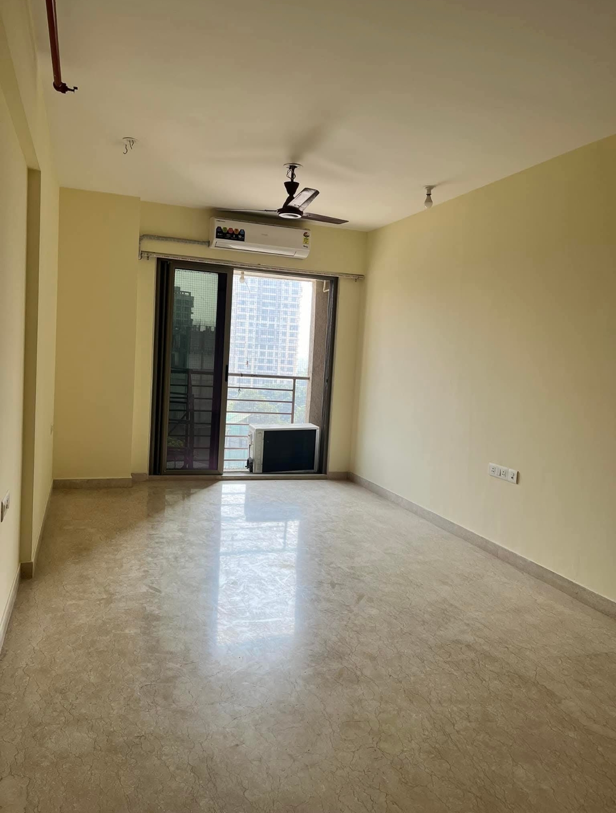 2 BHK Apartment For Sale in Bhimjyani Verraton