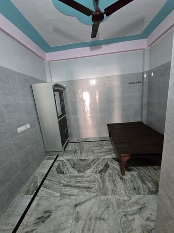 Bathroom in 1.5 BHK Builder Floor at Aliganj – for Rent