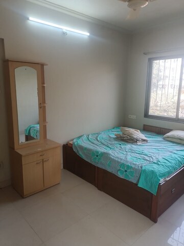 Bedroom in 2 BHK Apartment at Dadarkar Building, Dadar West – for Rent