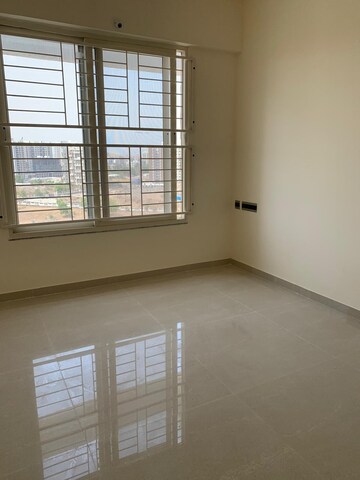 Room in 3 BHK Apartment at Pharande Puneville, Tathawade – for Rent