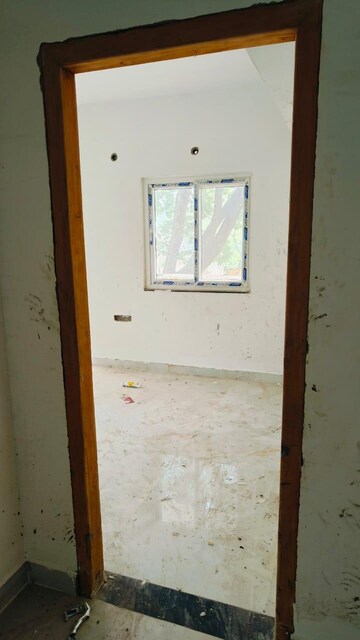 Room in 3 BHK Apartment at Miyapur – for Rent